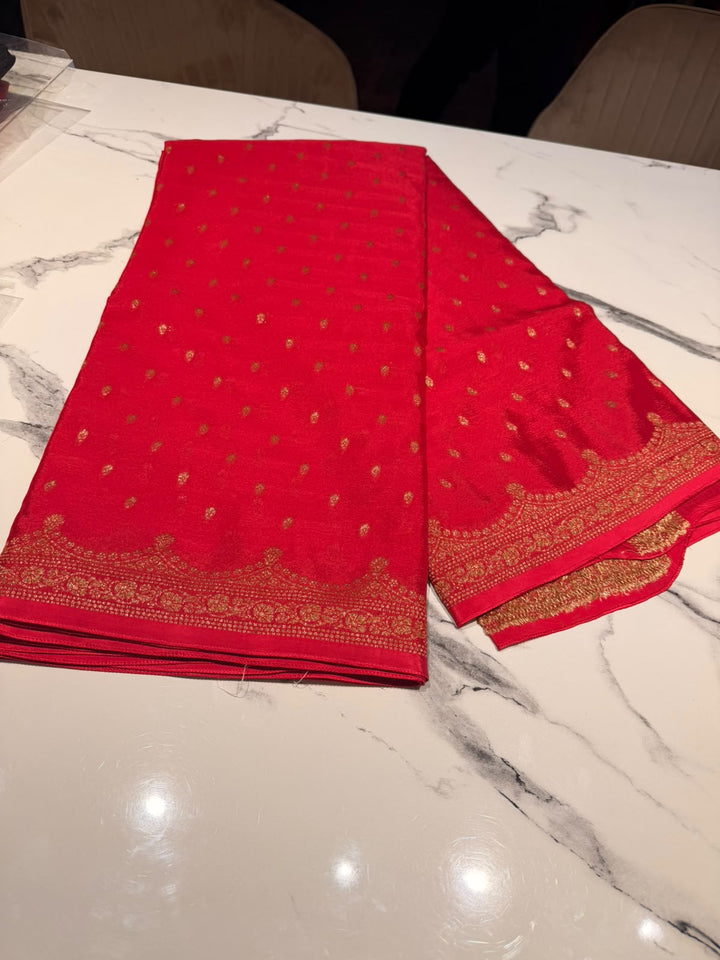 Scallop Khaddi Crepe Pink