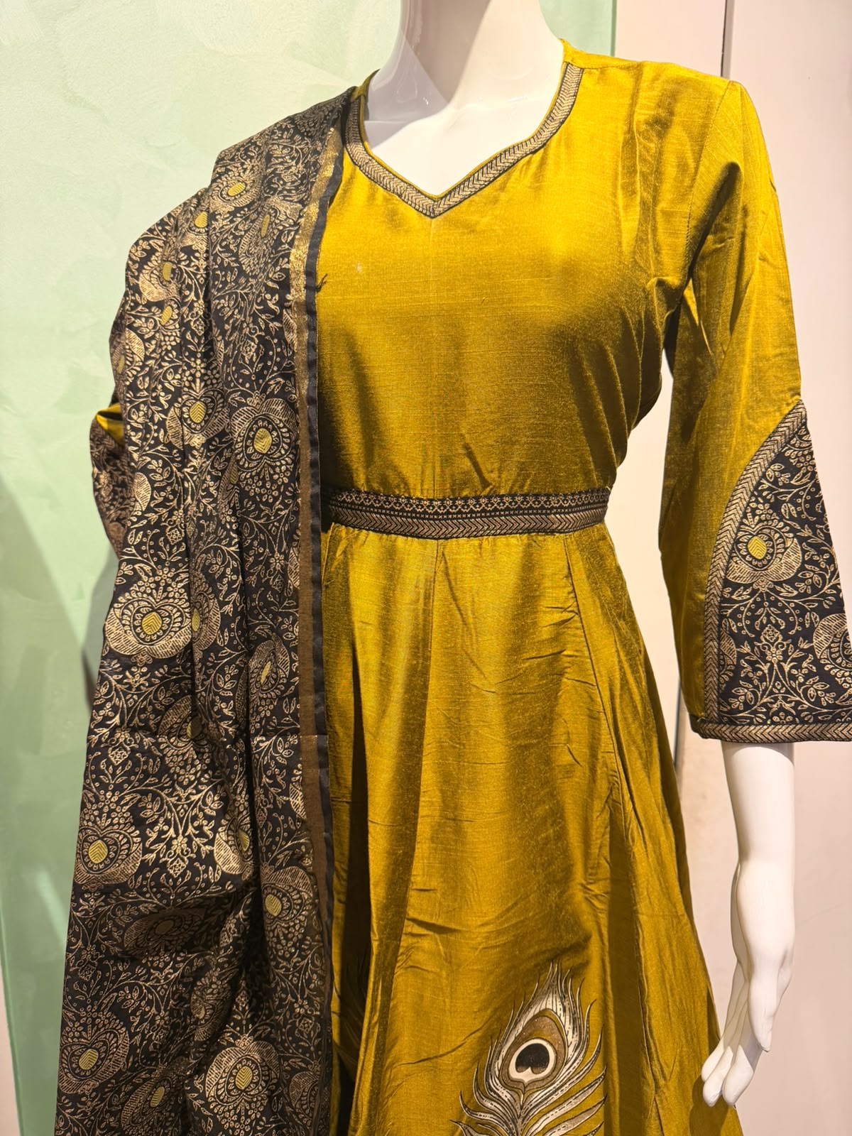 Mehendi green black kurta set
