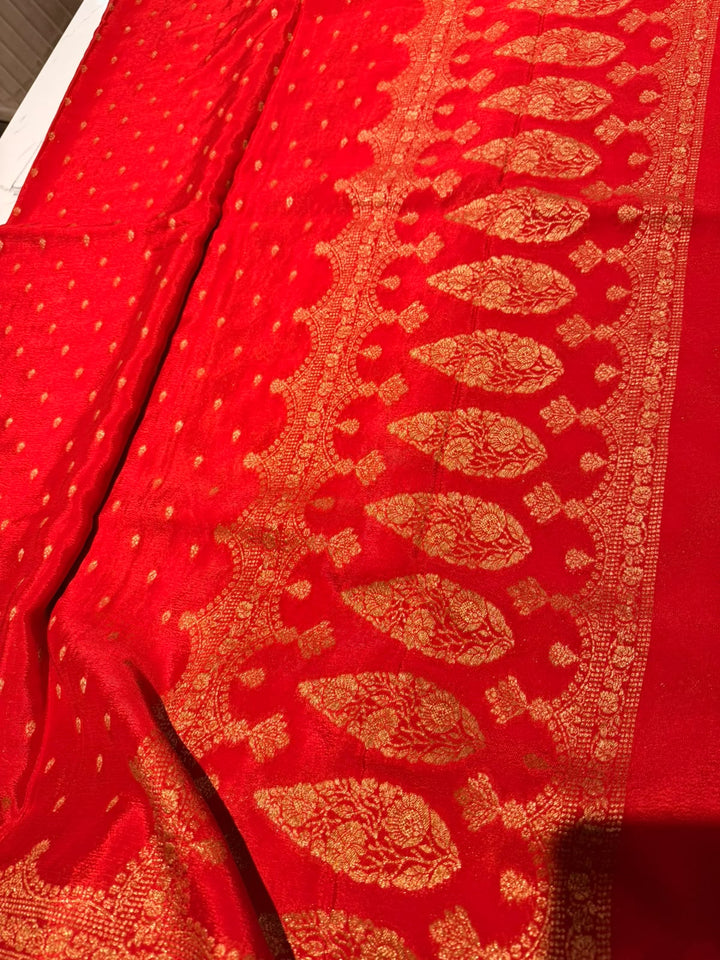 Scallop Khaddi crepe Red